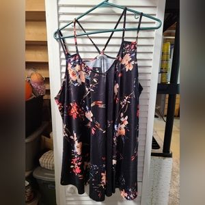 NWT Floral tank XXL